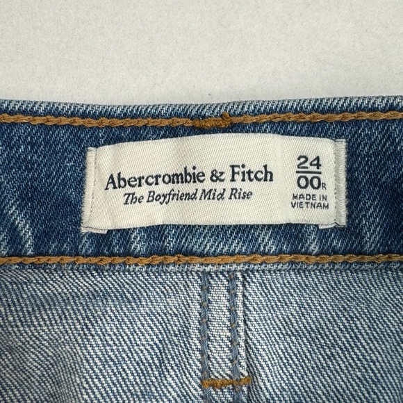 Abercrombie & Fitch The Boyfriend Mid Rise Jean Shorts Size 24/00 Raw Rolled Hem - Picture 3 of 10